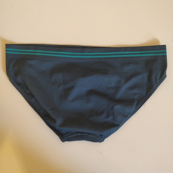 Freeman Briefs Style Men's Fashion Underwear - Picture 2 of 4